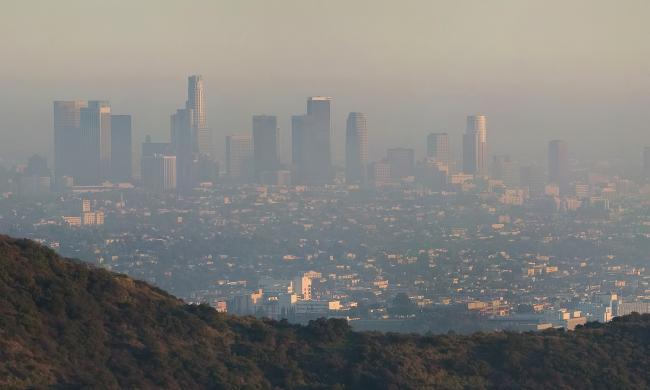 Los Angeles under a layer of pollution